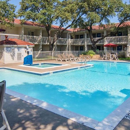 Motel 6-Addison, Tx - Dallas Экстерьер фото
