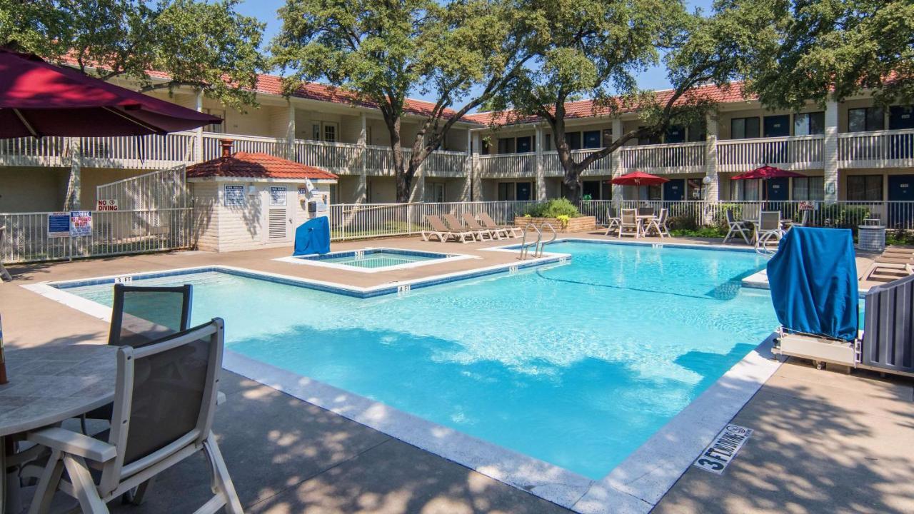 Motel 6-Addison, Tx - Dallas Экстерьер фото