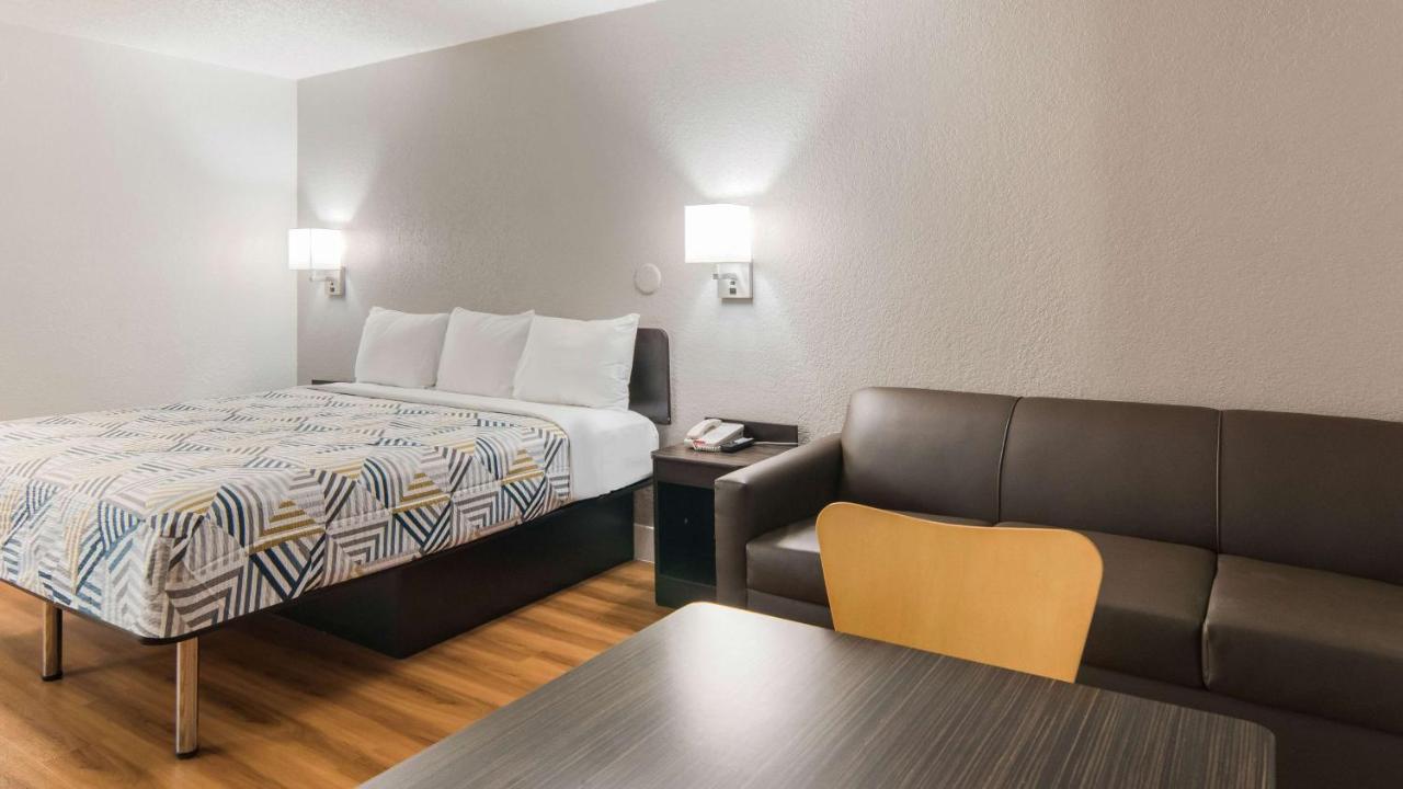 Motel 6-Addison, Tx - Dallas Экстерьер фото