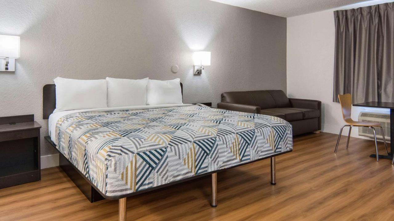 Motel 6-Addison, Tx - Dallas Экстерьер фото