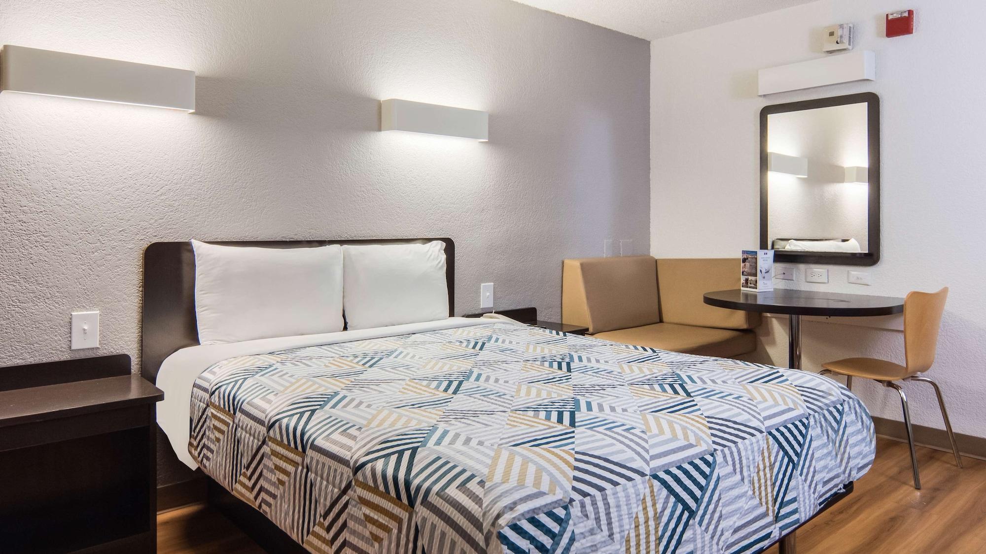 Motel 6-Addison, Tx - Dallas Экстерьер фото