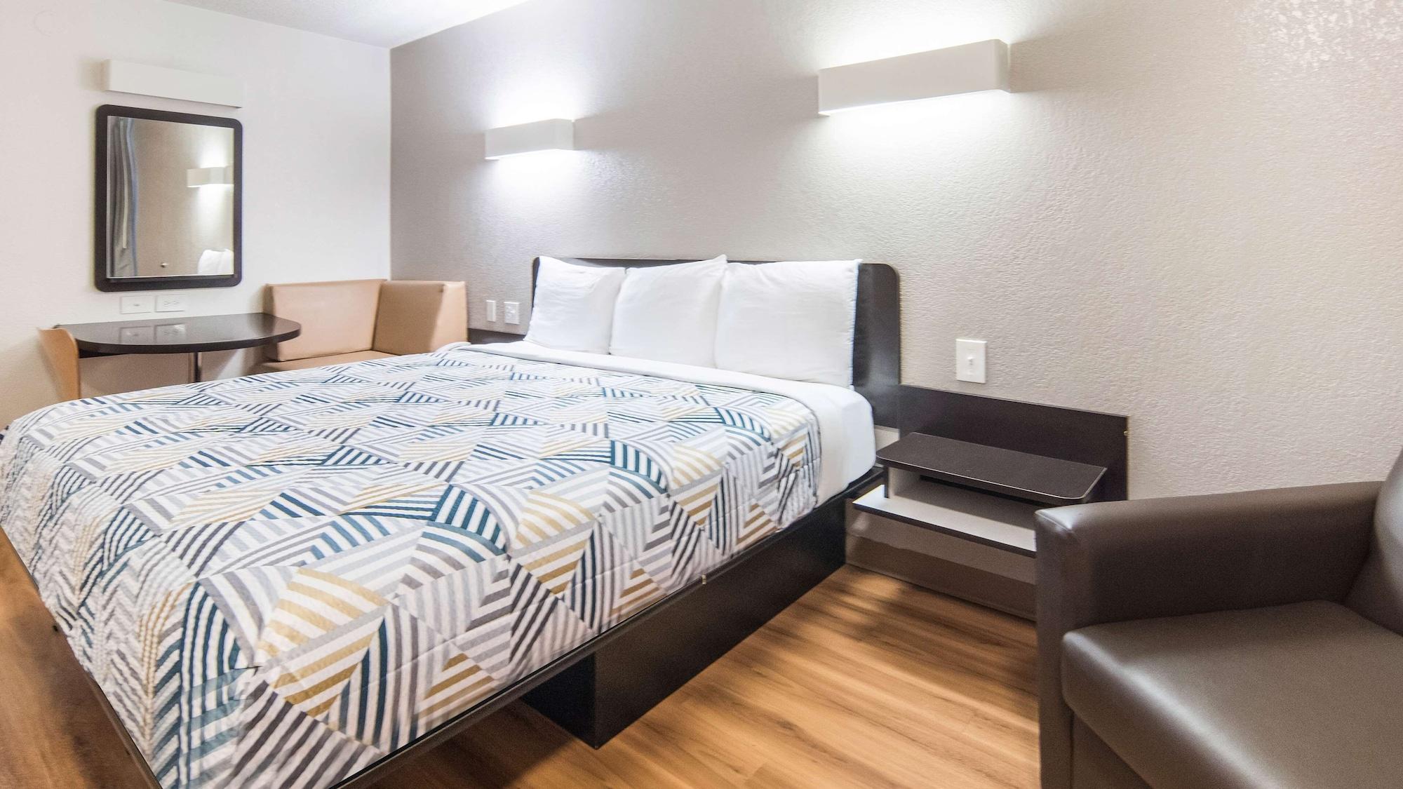 Motel 6-Addison, Tx - Dallas Экстерьер фото