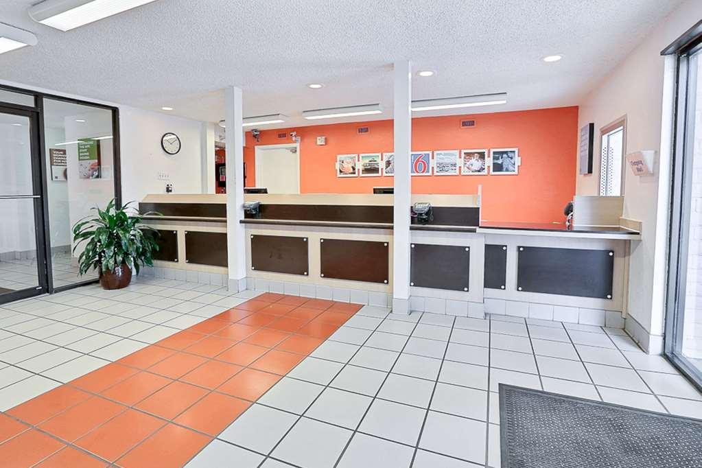 Motel 6-Addison, Tx - Dallas Интерьер фото