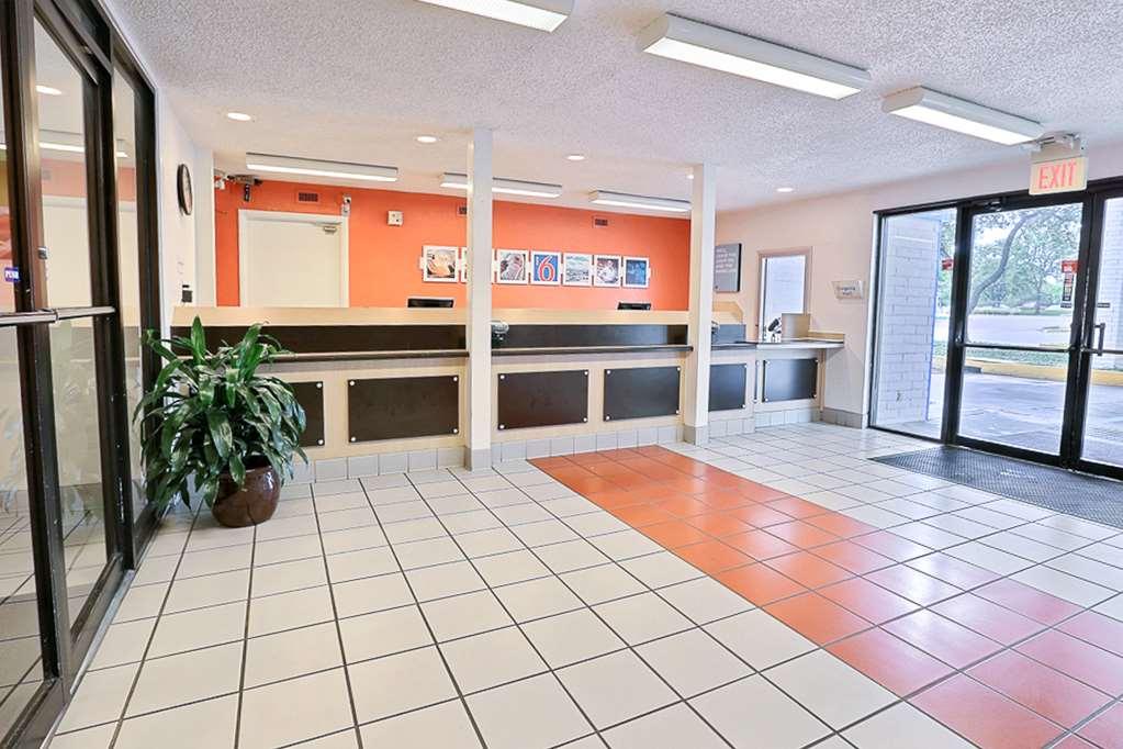 Motel 6-Addison, Tx - Dallas Интерьер фото