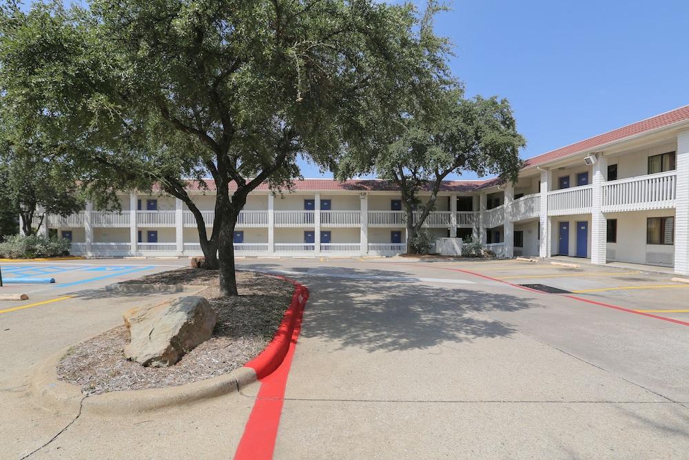 Motel 6-Addison, Tx - Dallas Экстерьер фото