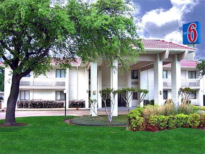 Motel 6-Addison, Tx - Dallas Экстерьер фото